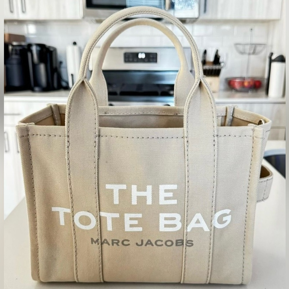 Marc Jacobs "The Small Tote Bag"